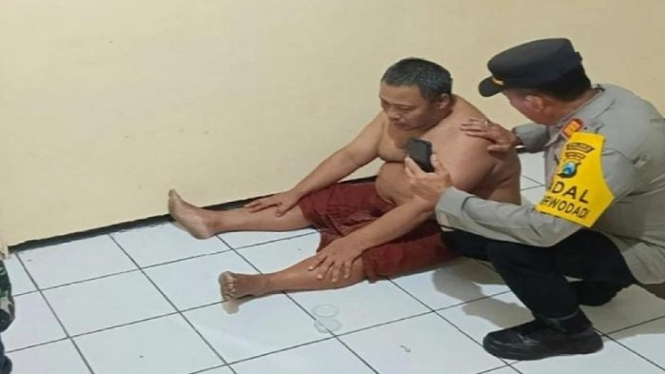 Peristiwa Pembunuhan, Menantu digorok Mertua (Pasuruan)-Pelaku