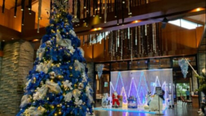 Dekorasi natal dan tahun baru di Pullman Ciawi Vimala hills