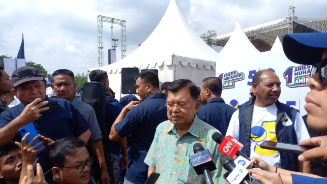 Jusuf Kalla Hadiri Kampanye Akbar Anies di Bandung