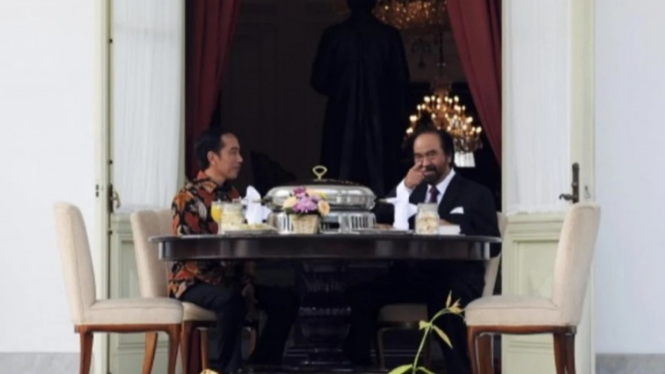 Jokowi dan Surya Paloh