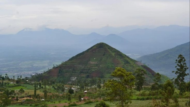 Gunung Padang Cianjur Jawa Barat.