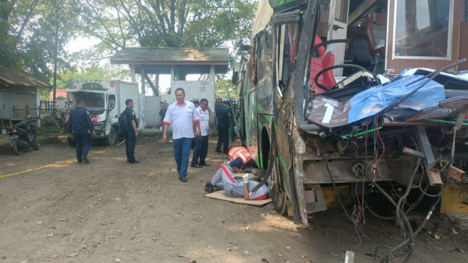 Kompolnas dan Dishub Subang lakukan pengecekan Bangkai Bus.