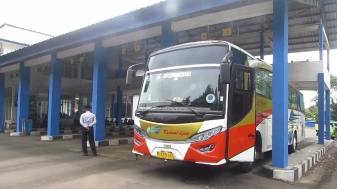 Sepinya penumpang di terminal Subang.