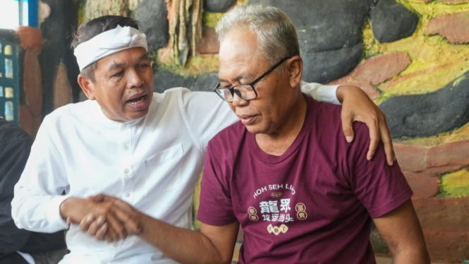 Dedi Mulyadi Temui Ayah Aep