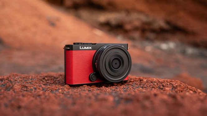 LUMIX S9 Series