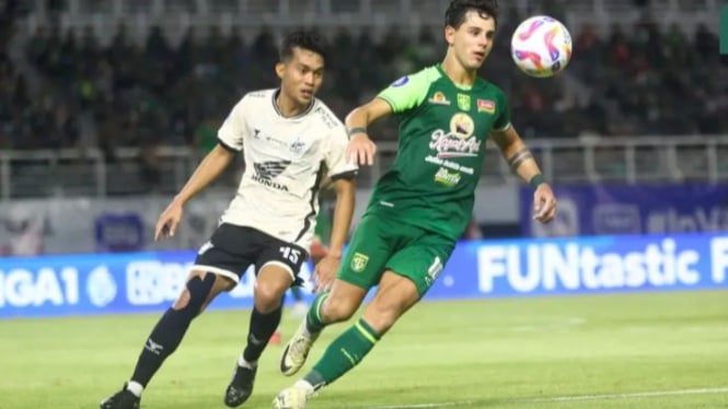 Persebaya Surabaya Vs PSM Makassar