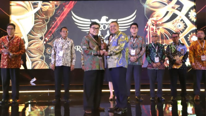 Pupuk Kujang Raih Platinum di SNI Award