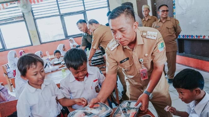 Bupati Karawang Siap Jalankan Program Makanan Bergizi