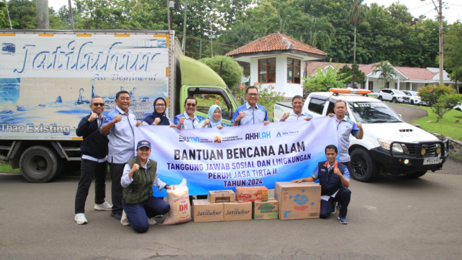 Jasa Tirta II Beri Bantuan untuk Korban Banjir Sukabumi