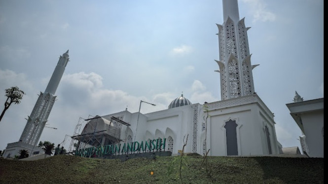ilustrasi Masjid Endang Andansih