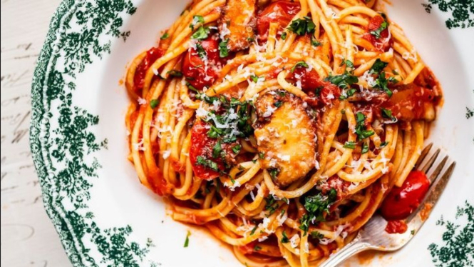 Tom Yam Spaghetti