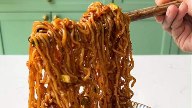 Spicy Garlic Indomie