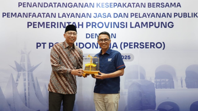 Penandatanganan Kerjasama Gubernur Lampung dan PT Pos Indonesia