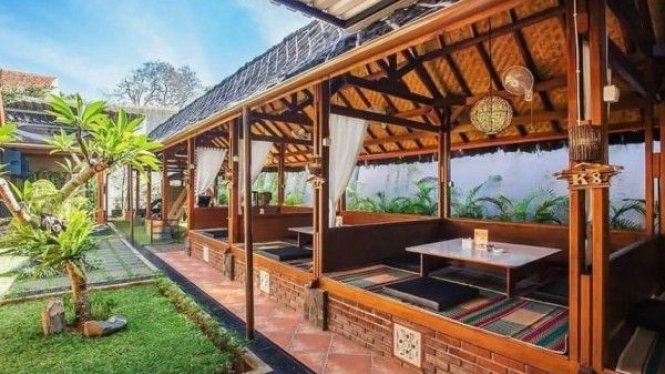 Rumah Makan alam Sunda
