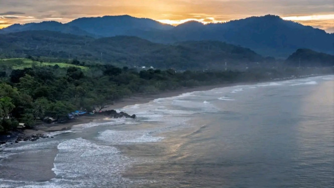 Pantai pelabuhan ratu