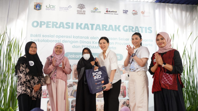 Pos Indonesia dan Pertiwi Jabar Gelar Operasi Katarak Gratis