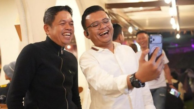 Dedi Mulyadi dan Anaknya