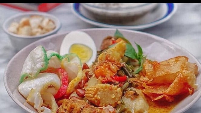Lontong Sayur