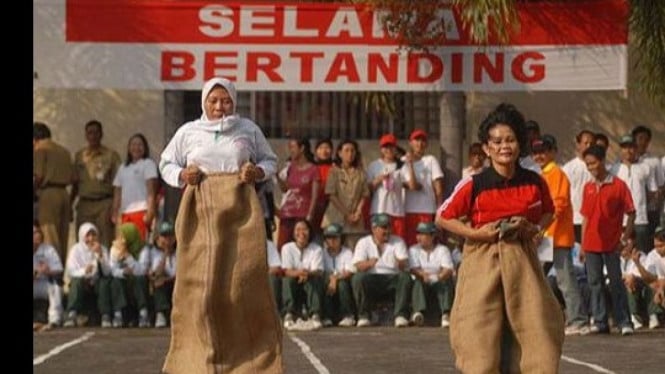 Lomba Balap Karung