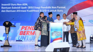 Muhammadiyah Puji Mendikdasmen Abdul Mu'ti Usai Luncurkan Kado Presiden untuk Guru