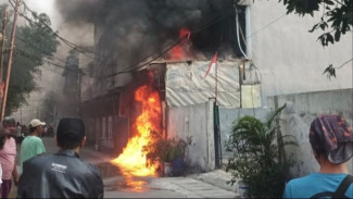 Kebakaran Ruko di Grogol Petamburan, Api Sempat Menyembur dari Got