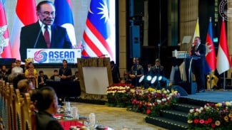 Semua Menteri di Malaysia Dilarang ke Luar Negeri