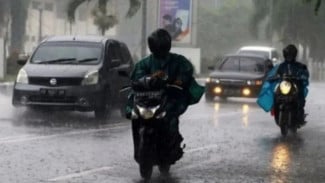 BMKG: Hujan Ringan Diprakirakan Guyur Jakarta pada Selasa Sore