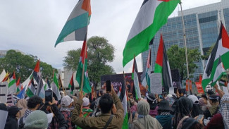 Unjuk Rasa di Depan Kedubes Amerika, Ustaz Felix Siauw: Jangan Lelah Menyuarakan Kebebasan Palestina