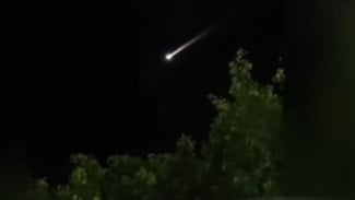 Penampakan Meteor Melintas di Langit Majelengka hingga Cirebon