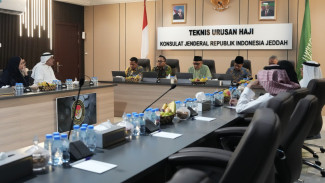 Ketemu 2 Syarikah, Menteri Haji: Tak Boleh Ada Perlakuan Khusus kecuali ke Jamaah Haji