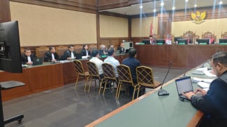 Pertamina Sewa Tangki BBM, Karen Kritisi Pengalihan Tanggung Jawab dari Pemerintah