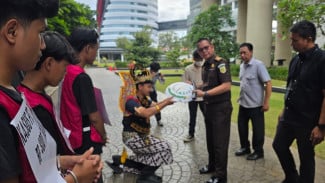 Aliansi Mahasiswa Serahkan Dukungan ke Kejagung dan Jampidsus Berantas Korupsi Triliunan