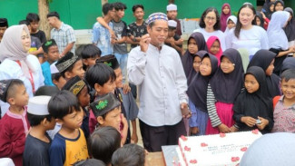 Ratusan Anak Sekolah Alam Bantar Gebang Berseri!  Belajar Tanam Mangrove hingga Edukasi Kesehatan