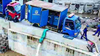 DKI Mitigasi Besar-besaran: Keruk 1.876 Titik Sungai & Waduk untuk Cegah Banjir Besar