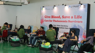 J Trust Bank Gelar Donor Darah untuk Penderita Thalassemia