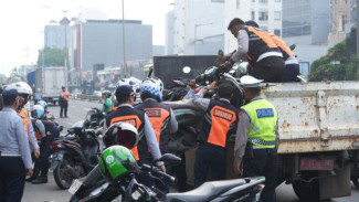 Kendaraan Parkir Sembarangan di Jakut Ditindak Tegas