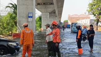 6 RT dan Satu Ruas Jalan Terendam Banjir Rob di Jakarta Utara pada Jumat Siang
