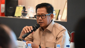 Puji Kinerja Perkeretaapian, Anggota Komisi V DPR Dorong Integrasi Transportasi di Stasiun Bekasi