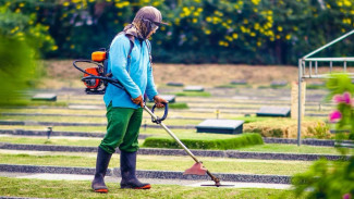 Al Azhar Memorial Garden Garansi Makam Mereka Kelola Aman dari Longsor di Musim Hujan