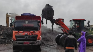 2.300 Ton Sampah Diangkut dari Pasar Induk Kramat Jati Demi Kebersihan Kawasan