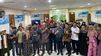 Di Hari Desa, Habib Idrus PKS Serahkan BSPS: Wujud Kehadiran Negara Untuk Rumah Layak Huni