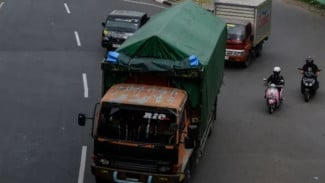 SE KDM Larang Truk Sumbu 3, Industri AMDK Minta Implementasi yang Realistis