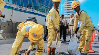 Tak Perlu Disuruh, 8.528 Titik Jalan Rusak di Jakarta Imbas Guyuran Hujan Deras Langsung Diperbaiki