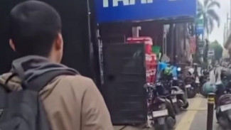 Viral Parkir Liar Halangi Tuna Netra Melintas di Trotoar Fatmawati, Dishub Turun Tangan
