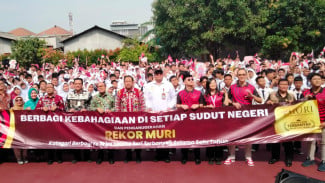 Aksi Berbagi Kebahagiaan Lewat Es Krim Catat Rekor Muri