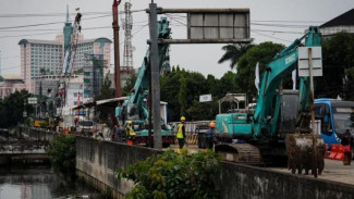 Proyek Flyover Latumeten Dimulai, Pengendara Wajib Tahu Jalur Pengalihan Ini!