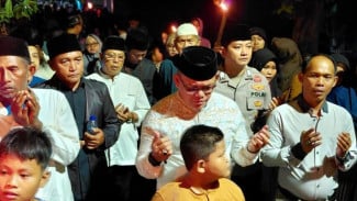 Momen Kompak Warga Pulau Untung Jawa Kepulauan Seribu Gelar Pawai dan Doa Tolak Bala