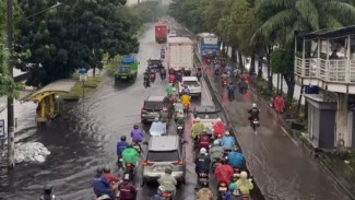 Banjir Kepung Jakarta: 3 RT di  Cipete Jaksel Terendam hingga 1 Meter