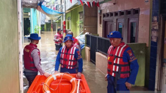 Banjir di Kebon Pala Jaktim Capai Satu Meter Lebih di Jumat Siang