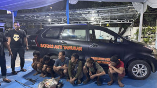 Polisi Ringkus Komplotan Pencuri Besi dan Kabel Jalan Tol di Pademangan